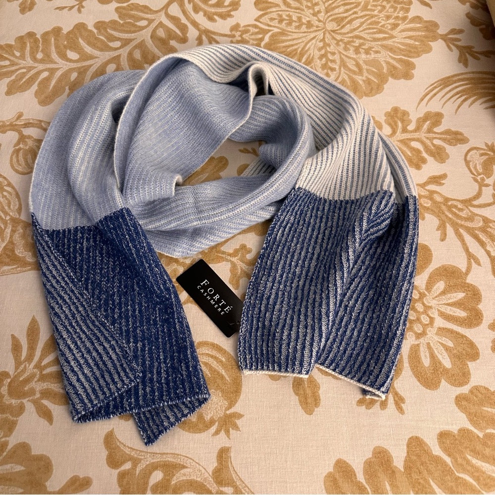 NWT Forte Cashmere Scarf
